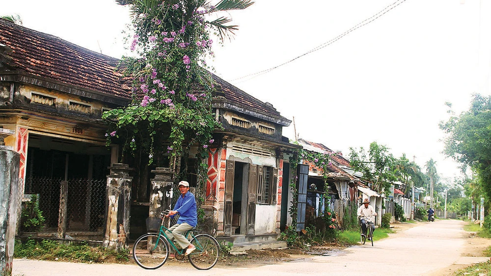 Một góc đô thị cổ Nước Mặn, nơi “thai nghén” chữ Quốc ngữ. Ảnh: NGỌC OAI