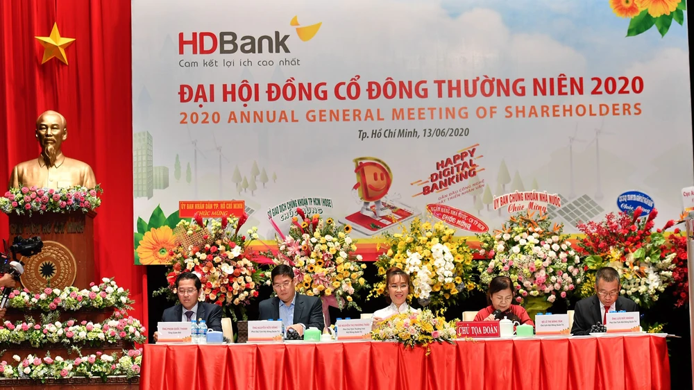 Đại hội đồng cổ đông HDBank: Chi cổ tức và cổ phiếu thưởng 65%, phát hành 1 tỷ USD trái phiếu quốc tế