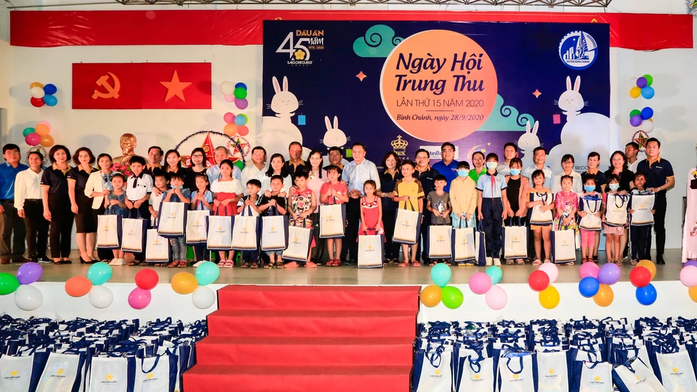 Ngày hội Trung thu lần thứ 15 – năm 2020 của Saigontourist Group tổ chức tại 3 huyện Bình Chánh, Hóc Môn và Củ Chi