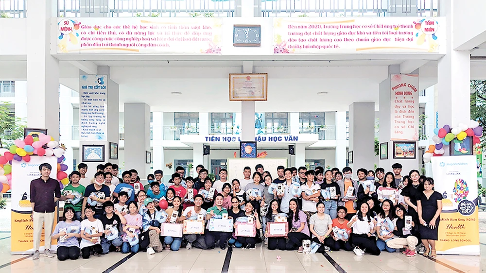 LOCK&LOCK đồng hành cùng Saigon Children Charity trong ngày hội tiếng Anh tại Trường Thăng Long