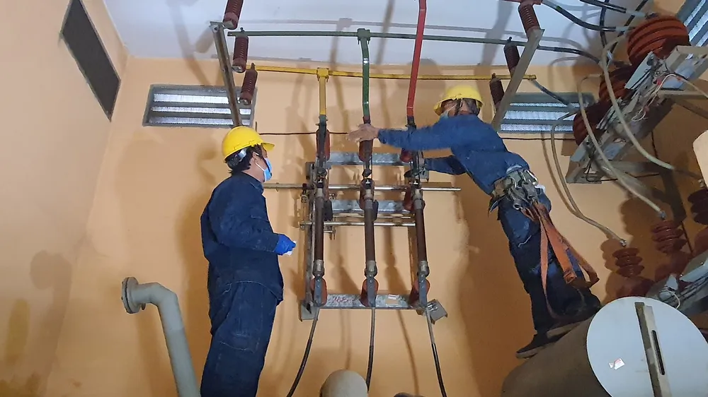 TPHCM: Khách hàng không phải mất phí khi đăng ký cấp điện qua trạm biến áp ảnh 1 TPHCM: Khách hàng không phải mất phí khi đăng ký cấp điện qua trạm biến áp ảnh 1