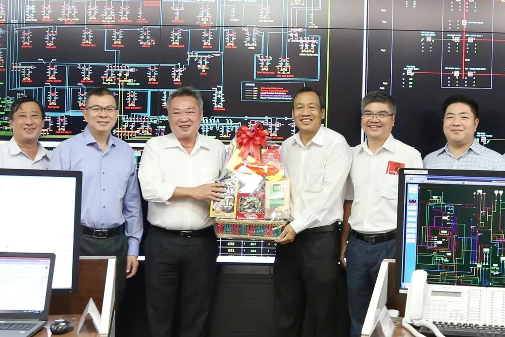 Điện lực TPHCM cung cấp điện ổn định dịp năm mới ảnh 1