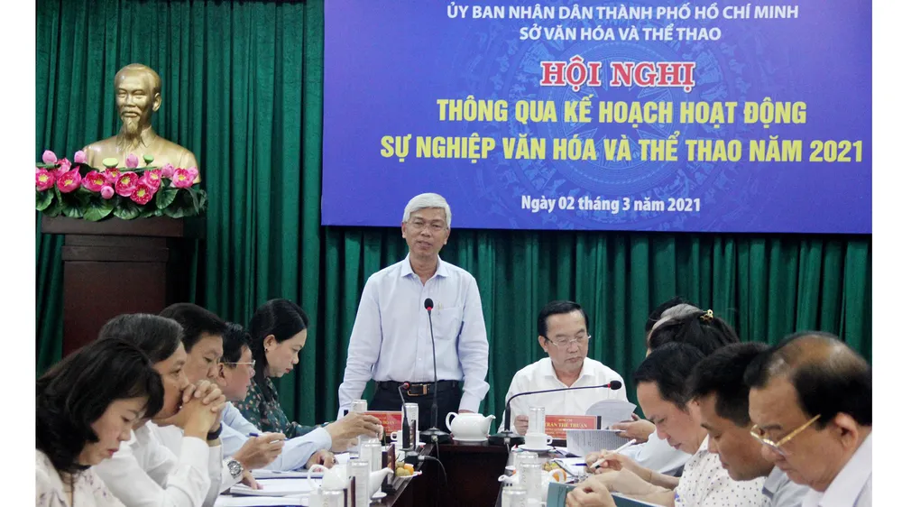 Phó Chủ tịch UBND TPHCM Võ Văn Hoan phát biểu tại hội nghị