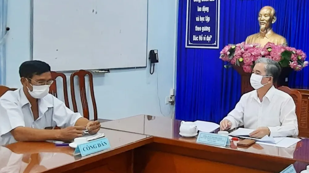 Phó Chủ tịch UBND TPHCM Ngô Minh Châu tiếp công dân, giải quyết vụ việc khiếu nại của ông Trần Công Vinh, ngụ phường 3 (quận 8)