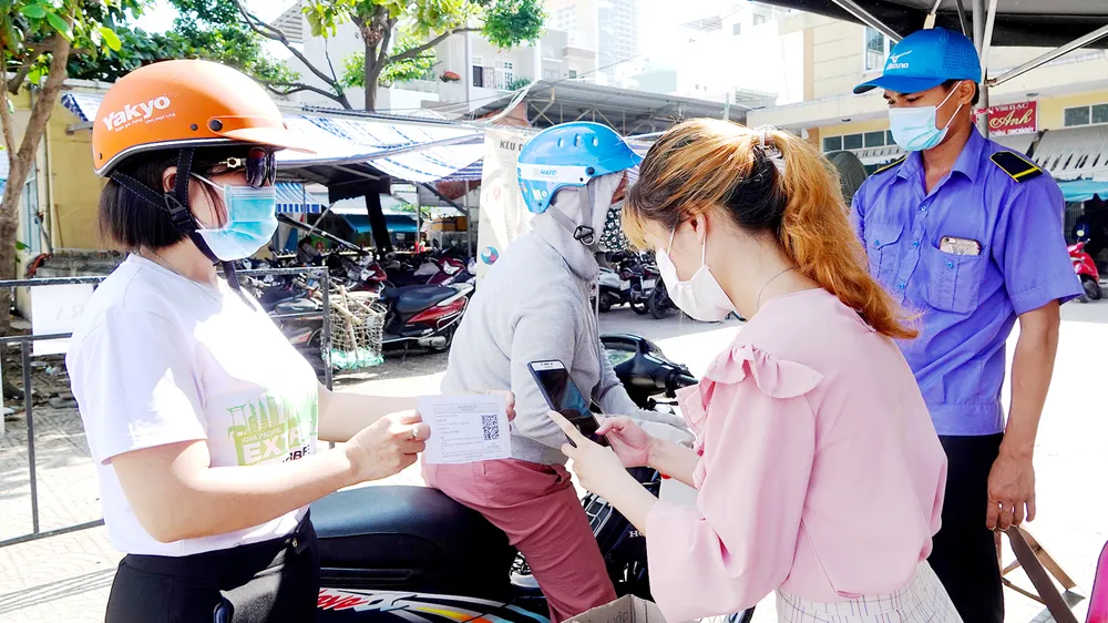 Sử dụng thẻ QR Code tại chợ Phước Mỹ (Đà Nẵng)