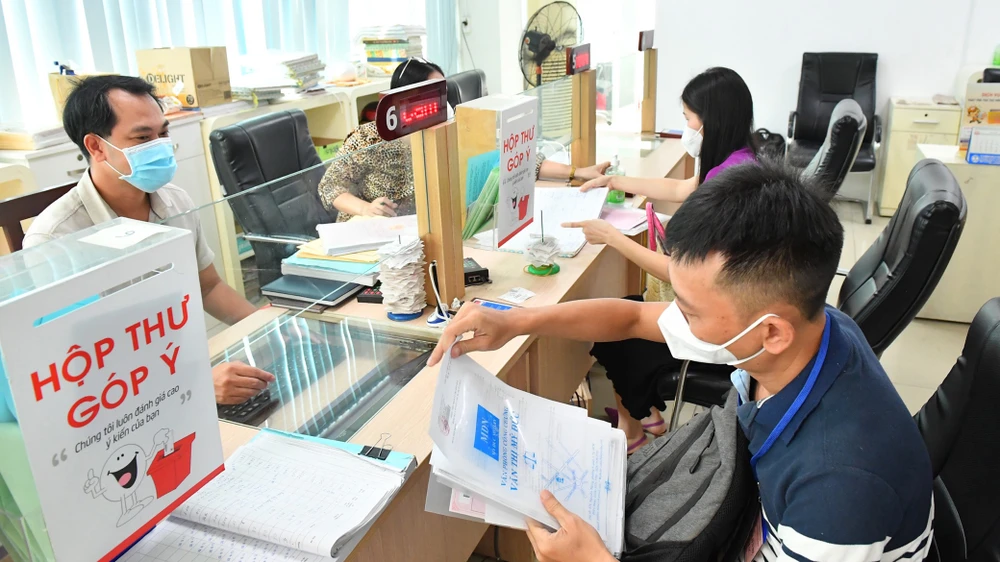 Giảm họp, tăng kết nối với dân ảnh 1 Giảm họp, tăng kết nối với dân ảnh 1