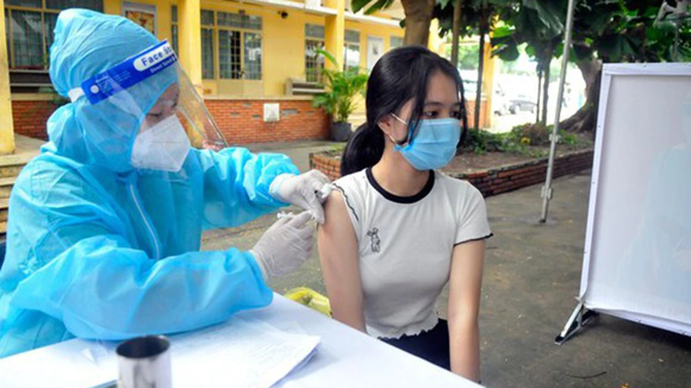 Vì sao cần thiết tiêm vaccine phòng COVID-19 cho trẻ 5-11 tuổi?