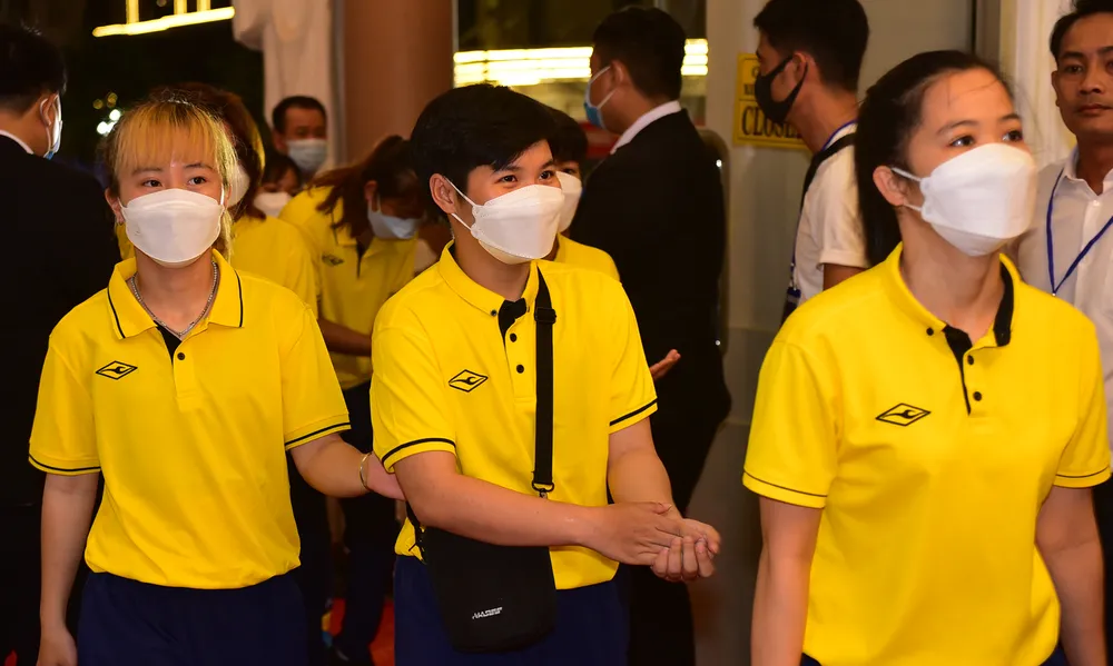 Hoàng Đức, Huỳnh Như và Văn Ý đoạt Quả bóng vàng Việt Nam 2021 ảnh 32