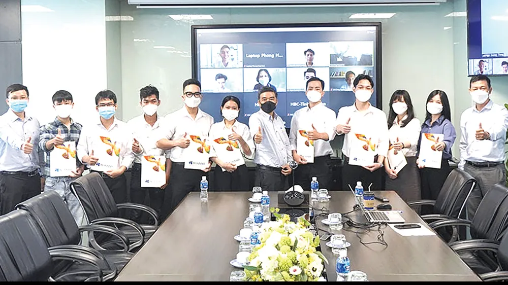 Hòa Bình tổ chức huấn luyện nội bộ thực tập sinh 2022 - Đợt 1 ảnh 1 Hòa Bình tổ chức huấn luyện nội bộ thực tập sinh 2022 - Đợt 1 ảnh 1