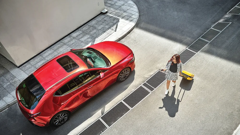 Mazda3 Sport - Lựa chọn khẳng định cá tính của giới trẻ thành đạt ảnh 1 Mazda3 Sport - Lựa chọn khẳng định cá tính của giới trẻ thành đạt ảnh 1