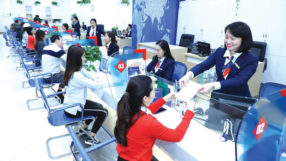 BIDV nhận giải ngân hàng dành cho khách hàng cá nhân tốt nhất Việt Nam lần thứ 7 ảnh 2 BIDV nhận giải ngân hàng dành cho khách hàng cá nhân tốt nhất Việt Nam lần thứ 7 ảnh 2