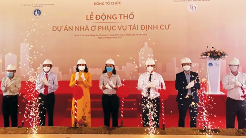 Động thổ dự án nhà ở tái định cư cho người dân Cư xá Thanh Đa