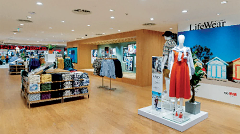 UNIQLO Saigon Centre cung cấp trải nghiệm mua sắm độc đáo