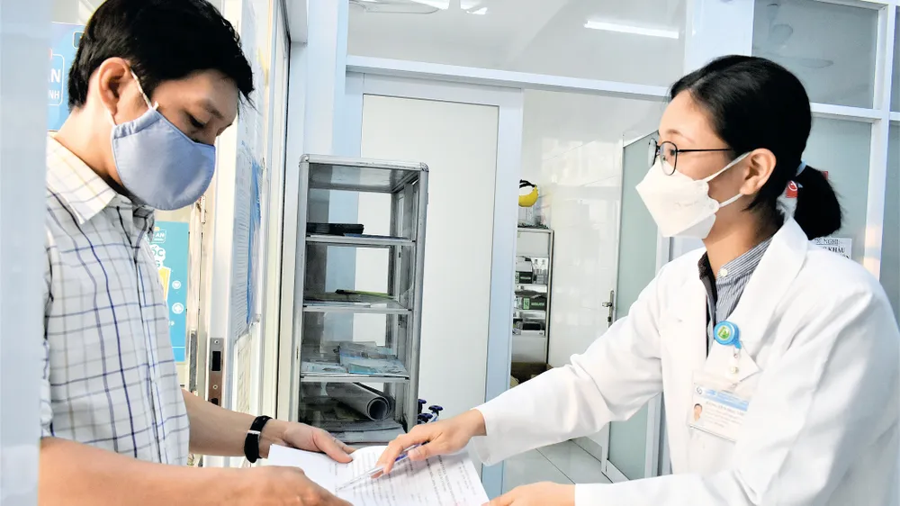 Bác sĩ trẻ về cơ sở: Không chỉ là “chia lửa” ảnh 1 Bác sĩ trẻ về cơ sở: Không chỉ là “chia lửa” ảnh 1