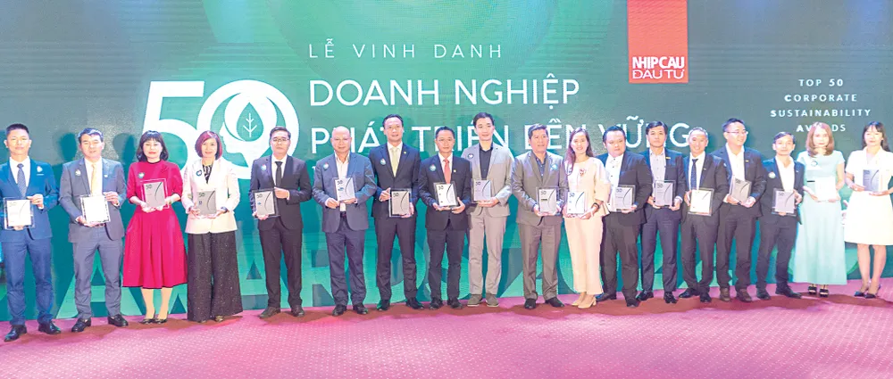 Tập đoàn Xây dựng Hòa Bình lọt Tốp 10: Doanh nghiệp tư nhân lớn nhất Việt Nam ảnh 1 Tập đoàn Xây dựng Hòa Bình lọt Tốp 10: Doanh nghiệp tư nhân lớn nhất Việt Nam ảnh 1
