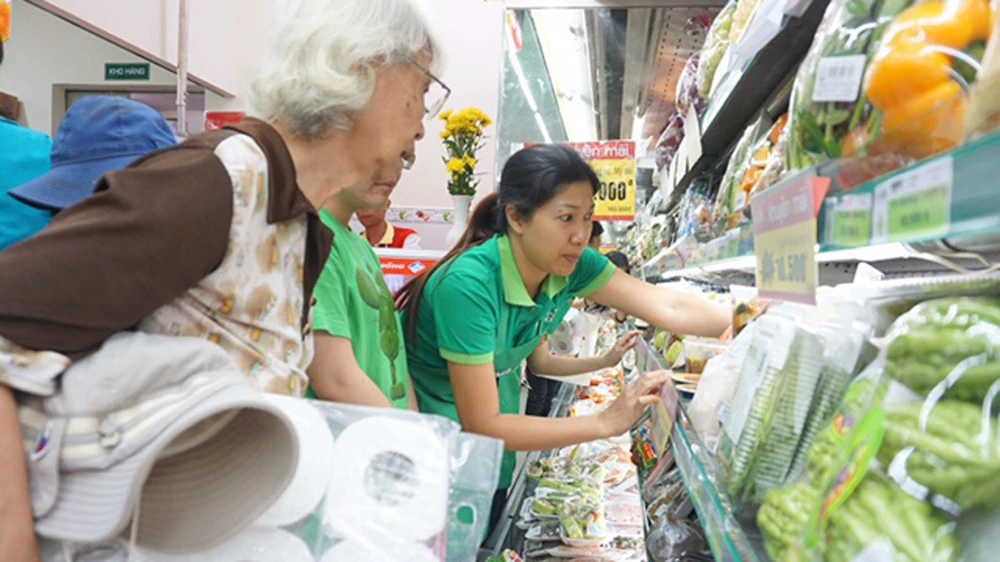 Các cửa hàng Co.op Food liên tục được mở mới để phục vụ khách hàng