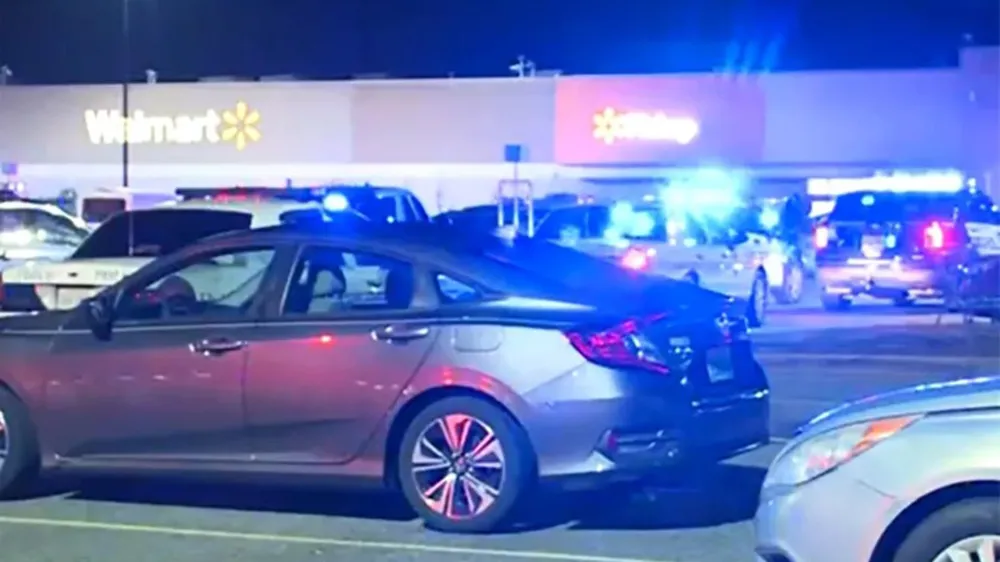 Mỹ: Xả súng lại siêu thị Walmart, nhiều người thương vong ảnh 1
