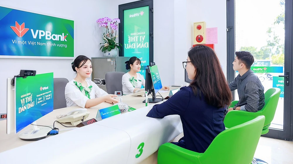 VPBank vừa bán 15% vốn cho ngân hàng SMBC, thu về 1,5 tỷ USD. Ảnh: Minh Huy