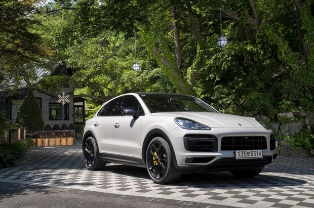 Mẫu xe Cayenne của Porsche bị thu hồi do lỗi phần mềm điều khiển. Nguồn: The Korea Herald