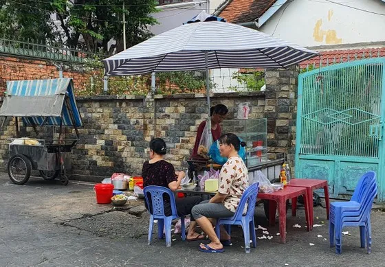 Các hộ dân ký cam kết không lấn chiếm hẻm