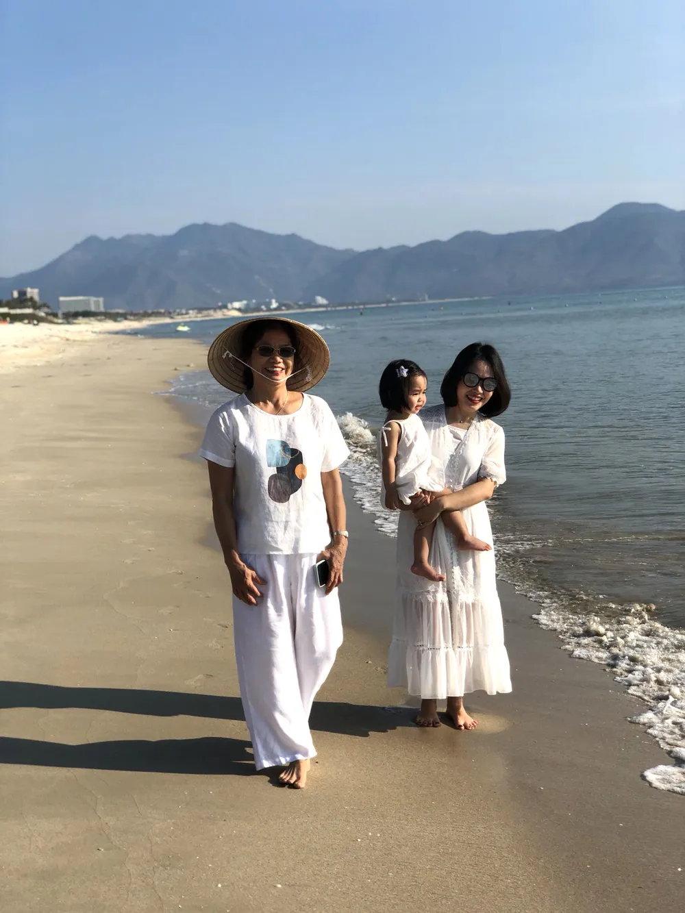 Một ngày rồi con gái cũng trở thành mẹ