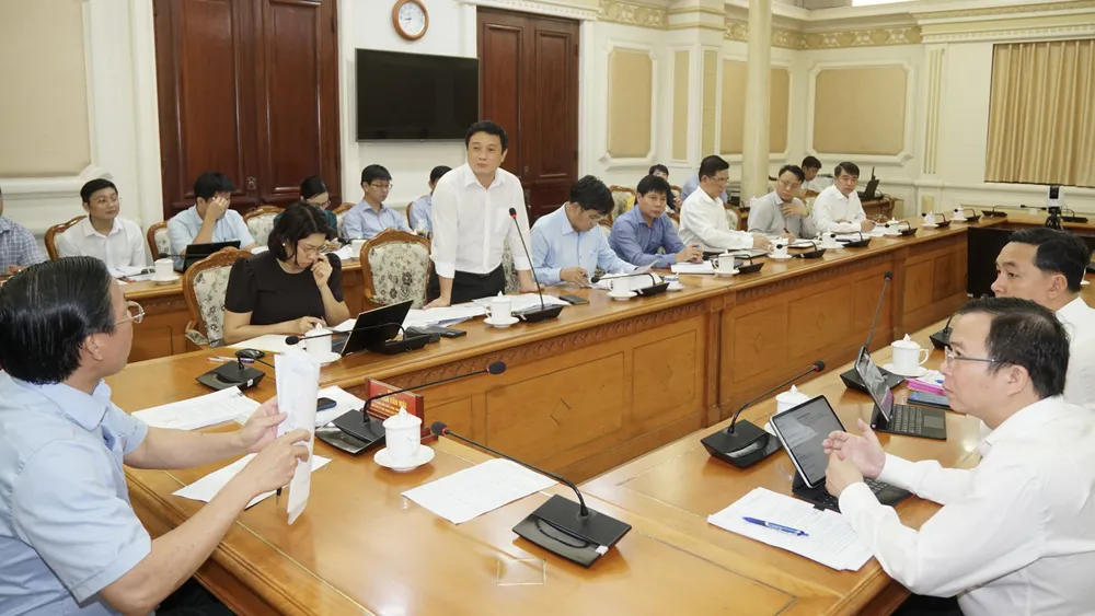 Quang cảnh cuộc họp. Ảnh: HOÀNG HÙNG