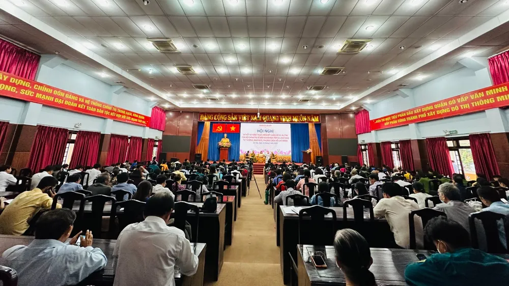 Quang cảnh hội nghị. Ảnh: CHÍ THẠCH Quang cảnh hội nghị. Ảnh: CHÍ THẠCH