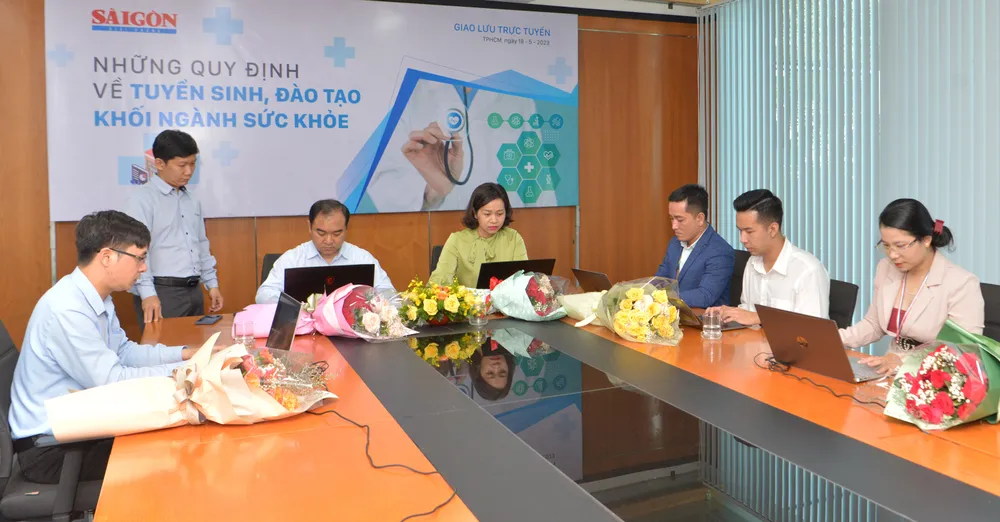 Quang cảnh buổi giao lưu trực tuyến. Ảnh: CAO THĂNG