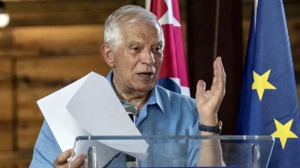 Đại diện cấp cao về chính sách đối ngoại và an ninh của Liên minh châu Âu (EU) Josep Borrell trước các doanh nhân Cuba tại La Habana ngày 25-5-2023. Ảnh: AFP/TTXVN