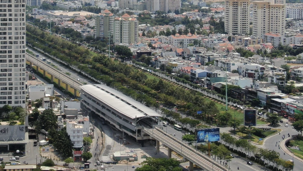 Nhà ga S6 tuyến metro Bến Thành - Suối Tiên. Ảnh: HOÀNG HÙNG