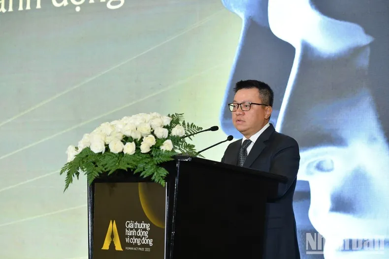 Đồng chí Lê Quốc Minh phát biểu tại lễ công bố Giải thưởng hành động vì cộng đồng - Human Act Prize. Ảnh: THÀNH ĐẠT Đồng chí Lê Quốc Minh phát biểu tại lễ công bố Giải thưởng hành động vì cộng đồng - Human Act Prize. Ảnh: THÀNH ĐẠT