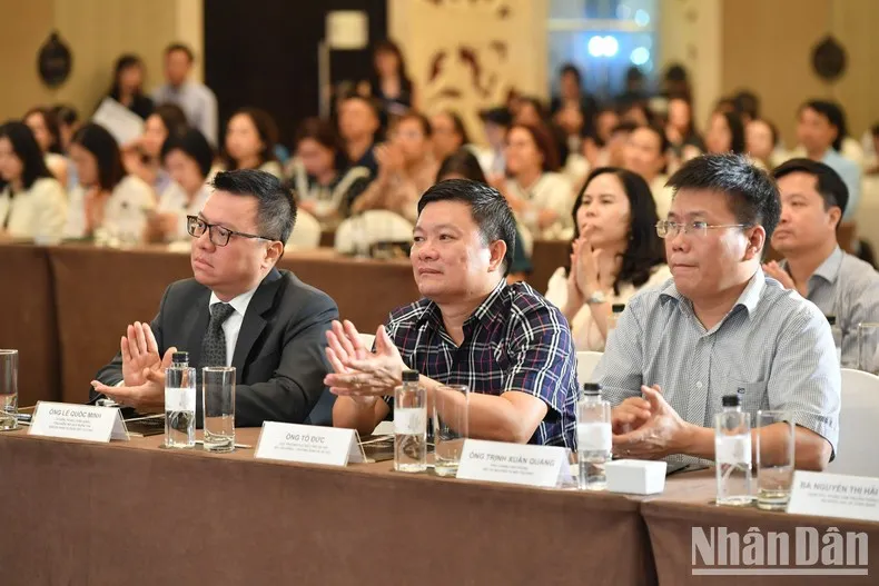 Các đại biểu tham dự Lễ công bố Giải thưởng hành động vì cộng đồng - Human Act Prize. Ảnh: THÀNH ĐẠT Các đại biểu tham dự Lễ công bố Giải thưởng hành động vì cộng đồng - Human Act Prize. Ảnh: THÀNH ĐẠT