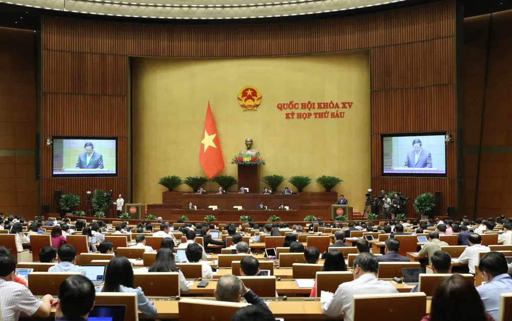 Thủ tướng Phạm Minh Chính báo cáo giải trình tại phiên họp sáng 8-11. Ảnh: QUANG PHÚC Thủ tướng Phạm Minh Chính báo cáo giải trình tại phiên họp sáng 8-11. Ảnh: QUANG PHÚC