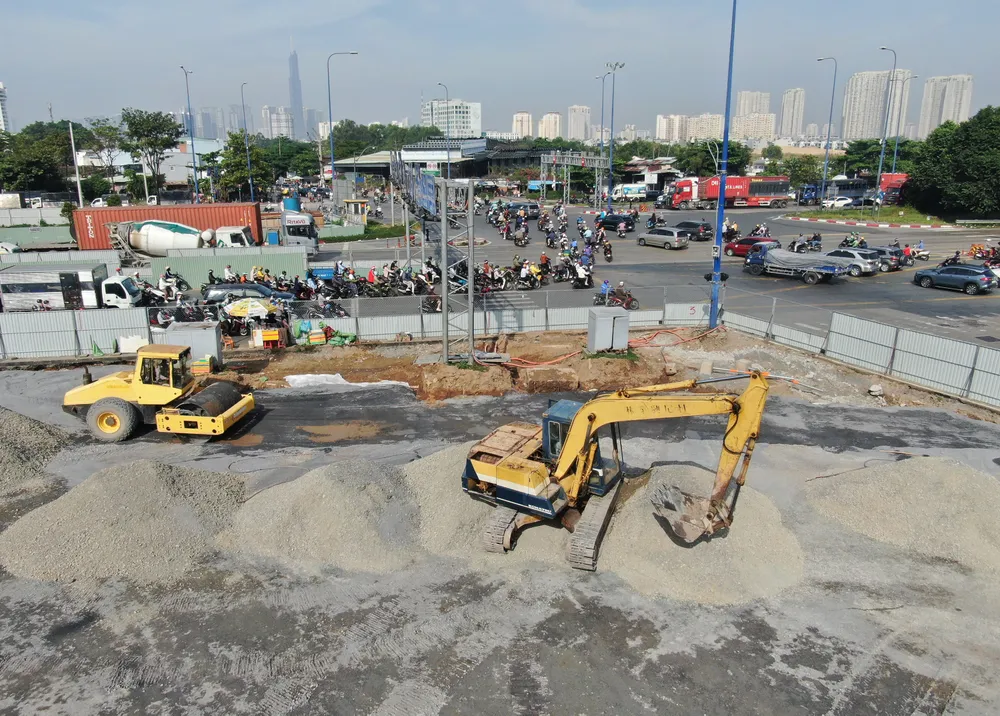 Nút giao An Phú (TP Thủ Đức, TPHCM) đang được gấp rút thi công (ảnh chụp ngày 22-11-2023). Ảnh: HOÀNG HÙNG Nút giao An Phú (TP Thủ Đức, TPHCM) đang được gấp rút thi công (ảnh chụp ngày 22-11-2023). Ảnh: HOÀNG HÙNG