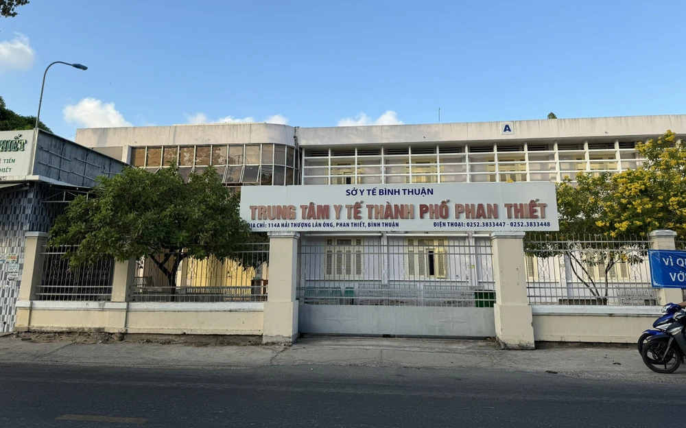 Trung tâm Y tế TP Phan Thiết (tỉnh Bình Thuận) đang "ôm" số nợ với số tiền trên 67 tỷ đồng