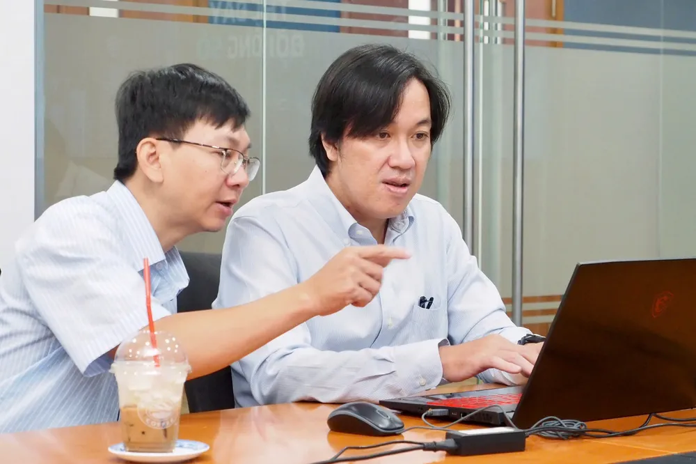 Ông Nguyễn Trịnh Đình Hòa, Trưởng Phòng Bưu chính - Viễn thông, Sở KH-CN TPHCM tại buổi giao lưu. Ảnh: HOÀNG HÙNG gen-h-z6762954370410_9602b5e6231e10832fe2fc1bf3c32424.jpg