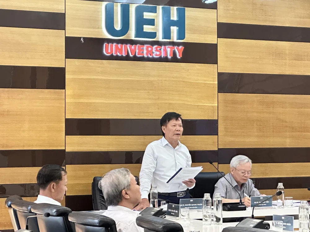 GS.TS. Nguyễn Quang Thuấn – Trưởng Tiểu ban Kinh tế, Hội đồng Lý luận Trung ương, Phó Chủ tịch Hội đồng nghiệm thu 11.jpg