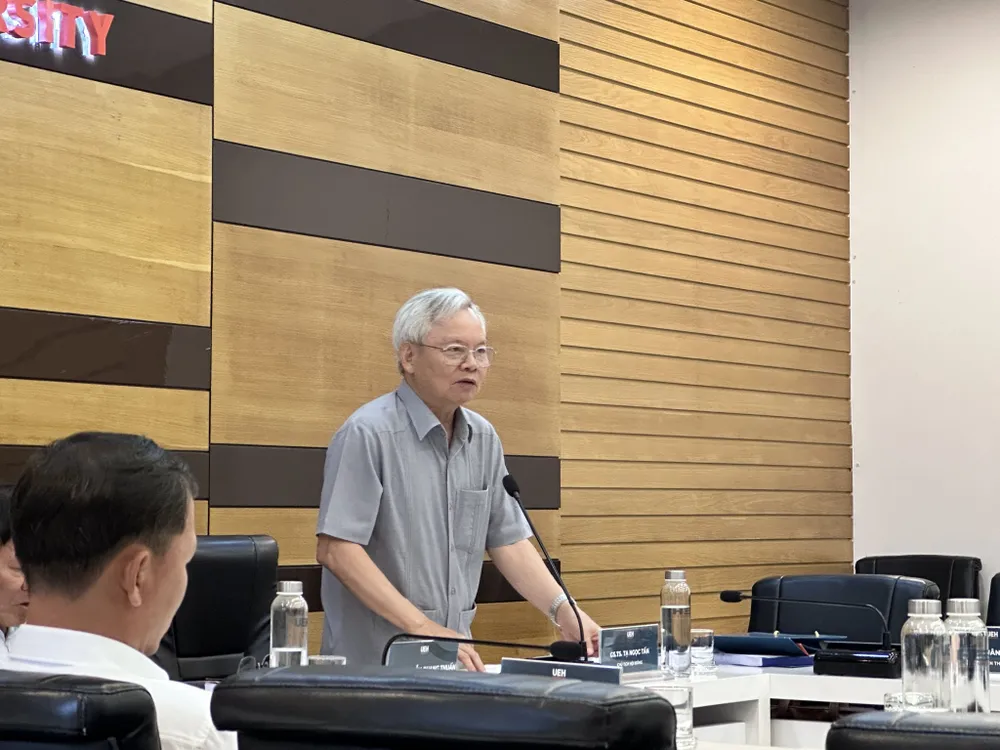 GS.TS. Tạ Ngọc Tấn - Phó Chủ tịch thường trực Hội đồng Lý luận Trung ương 135a2f71-02b3-4ef6-beae-dc9b509e1100.jpg