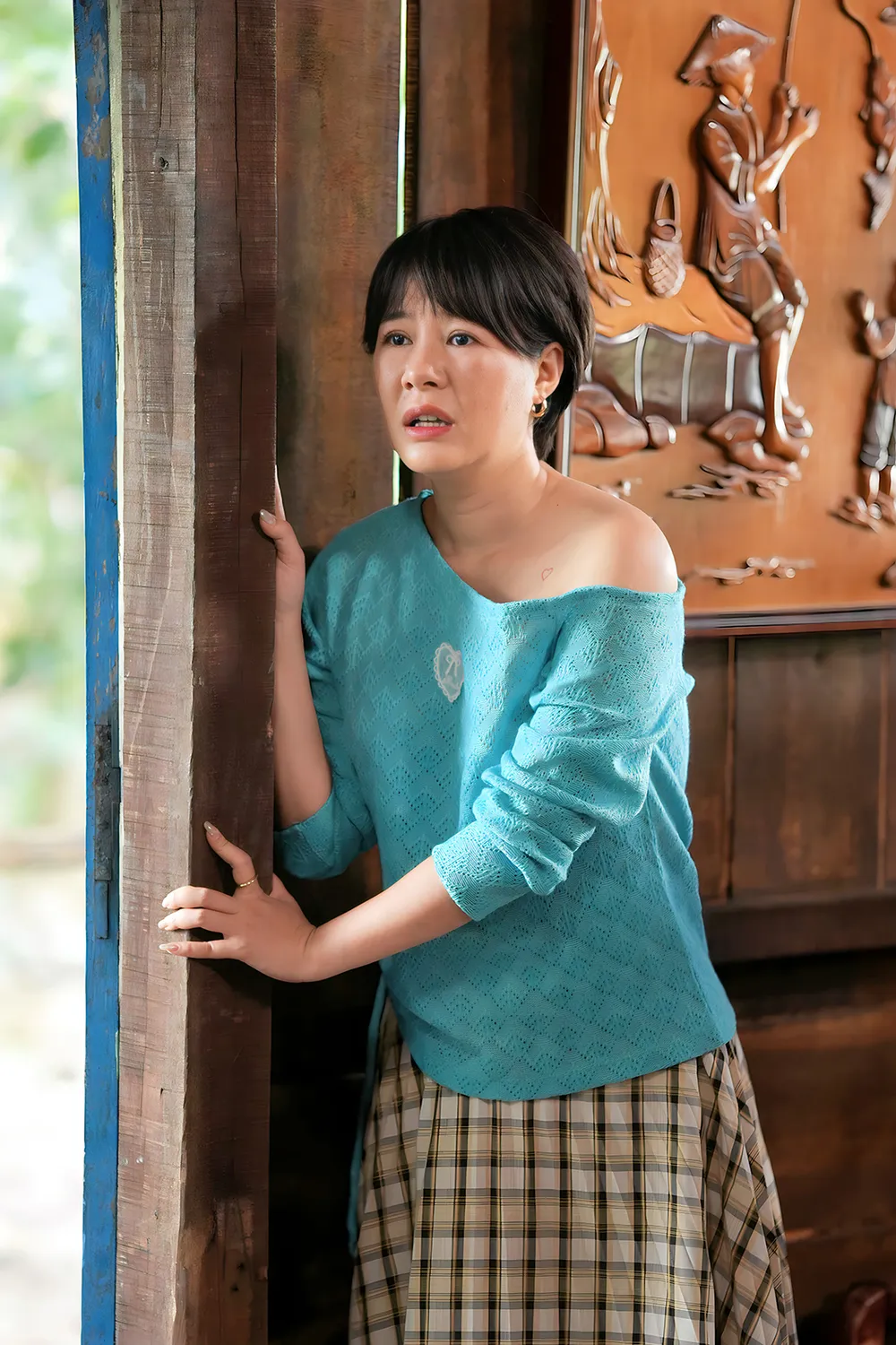 Hoàng Kim Ngọc trong phim Nhà ma xó CN3 goc tre.jpg