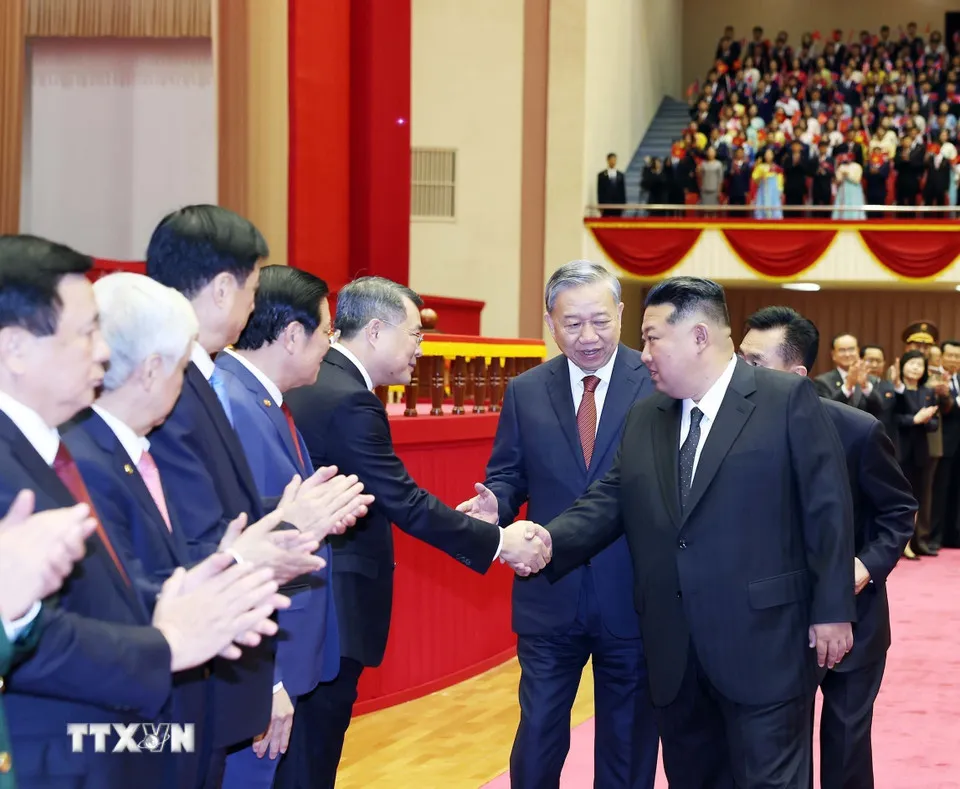 le-don-tong-bi-thu-to-lam-tham-cap-nha-nuoc-toi-chdcnd-trieu-tien-15.jpg