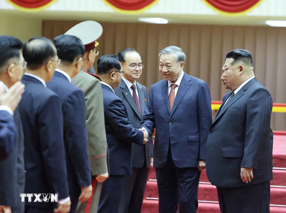 le-don-tong-bi-thu-to-lam-tham-cap-nha-nuoc-toi-chdcnd-trieu-tien-20.jpg