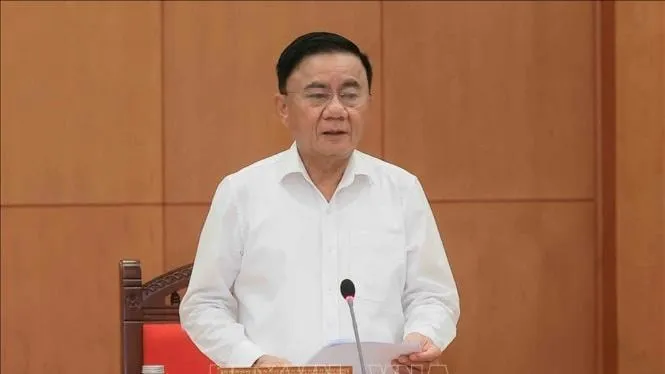 Đồng chí Trần Cẩm Tú, Ủy viên Bộ Chính trị, Thường trực Ban Bí thư phát biểu chỉ đạo buổi làm việc. Ảnh: TTXVN