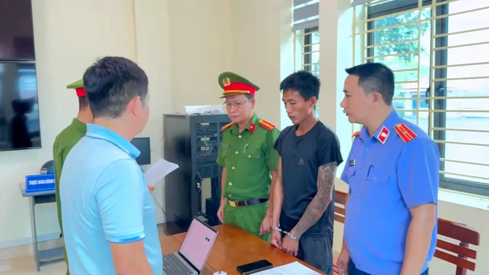 Tại cơ quan điều tra, Nguyễn Văn Nam thừa nhận toàn bộ hành vi bạo hành cháu bé khoi to.jpg