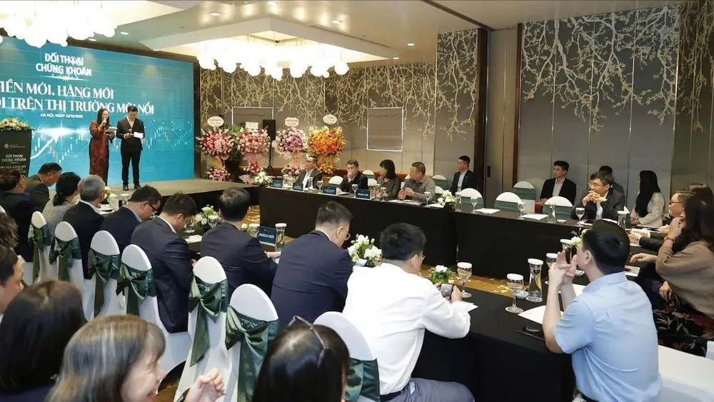 Thị trường chứng khoán Việt Nam đón cơ hội mới sau khi được FTSE nâng hạng