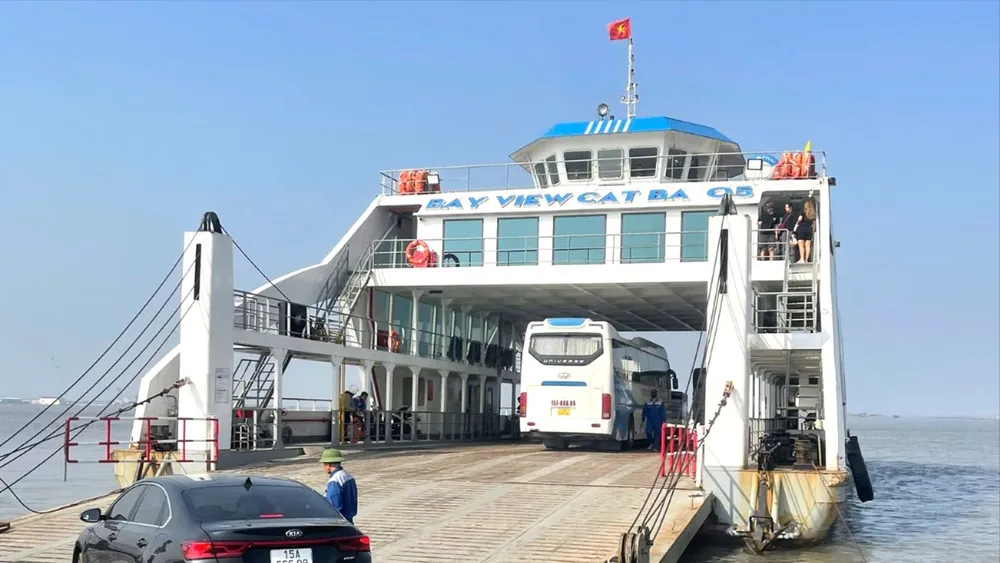 Bến phà Đồng Bài - Cái Viềng (Hải Phòng)