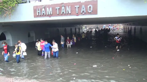 Chống ngập tại TPHCM: Có cống cũng như không ảnh 1 Chống ngập tại TPHCM: Có cống cũng như không ảnh 1