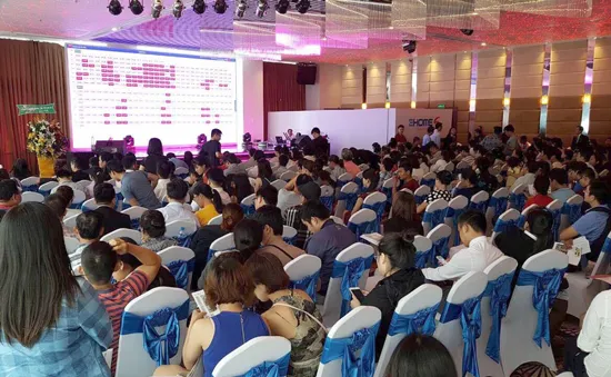 300 căn EHomeS Nam Sài Gòn được tiêu thụ trong 1 ngày ảnh 1 300 căn EHomeS Nam Sài Gòn được tiêu thụ trong 1 ngày ảnh 1