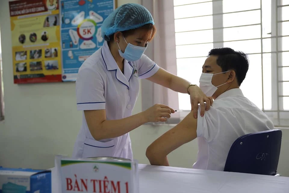 Dùng 12.100 tỷ đồng nguồn tiết kiệm chi năm 2020 mua vaccine Covid-19