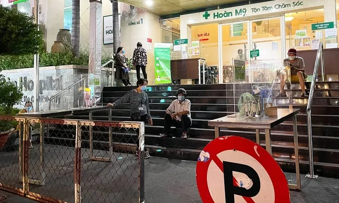 Nhân viên 2 ngân hàng nhiễm Covid-19, hình thành chuỗi lay nhiễm mới tại TPHCM ảnh 2