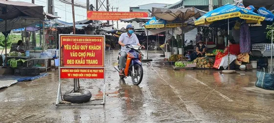 UBND tỉnh Tiền Giang yêu cầu tạm dừng hoạt động kinh doanh xổ số (vé số truyền thống, Vietlott…) trên địa bàn.